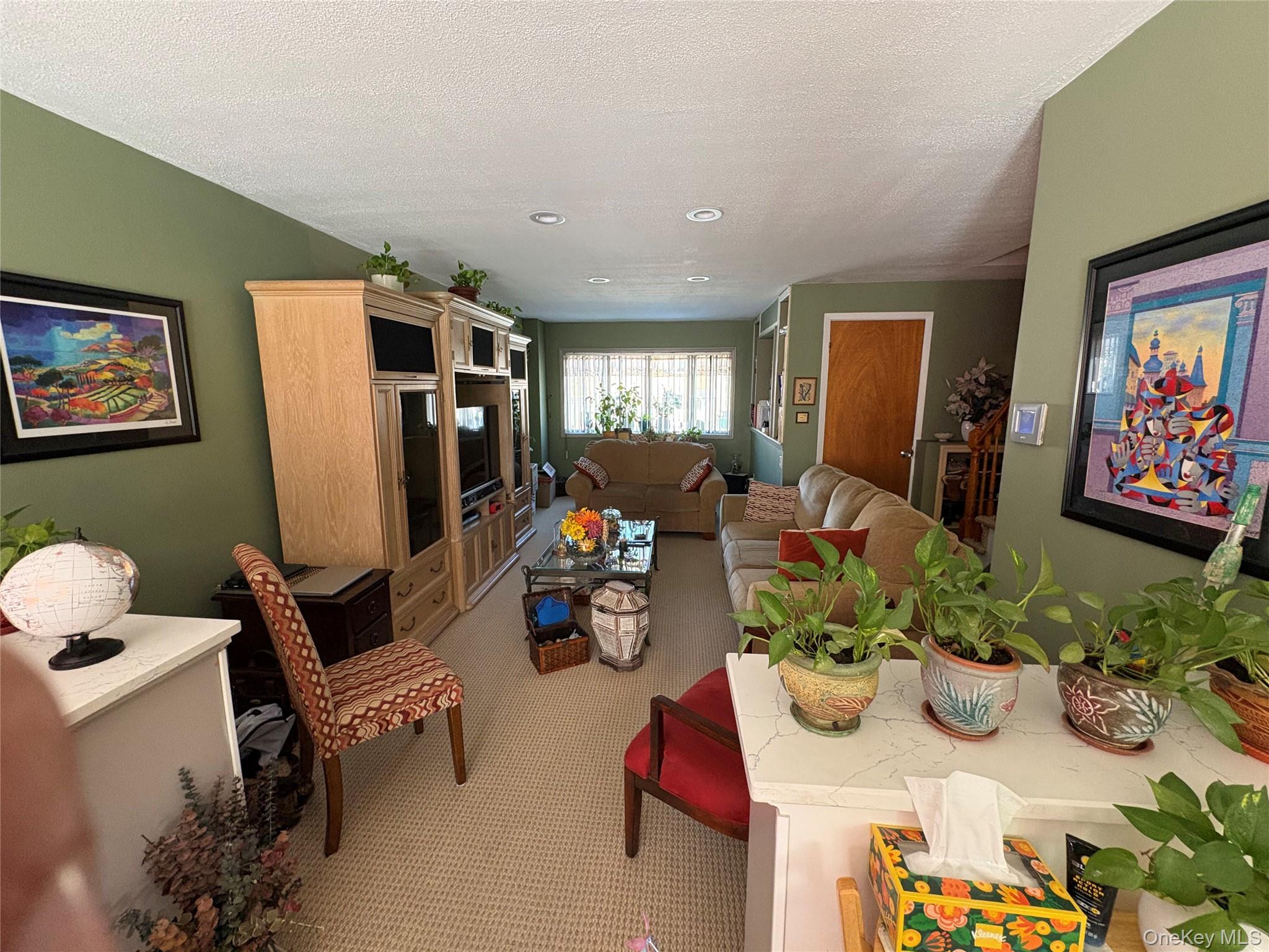 #9 photo, 281 Graff Avenue, Бронкс ‖ Bronx , NY 10465