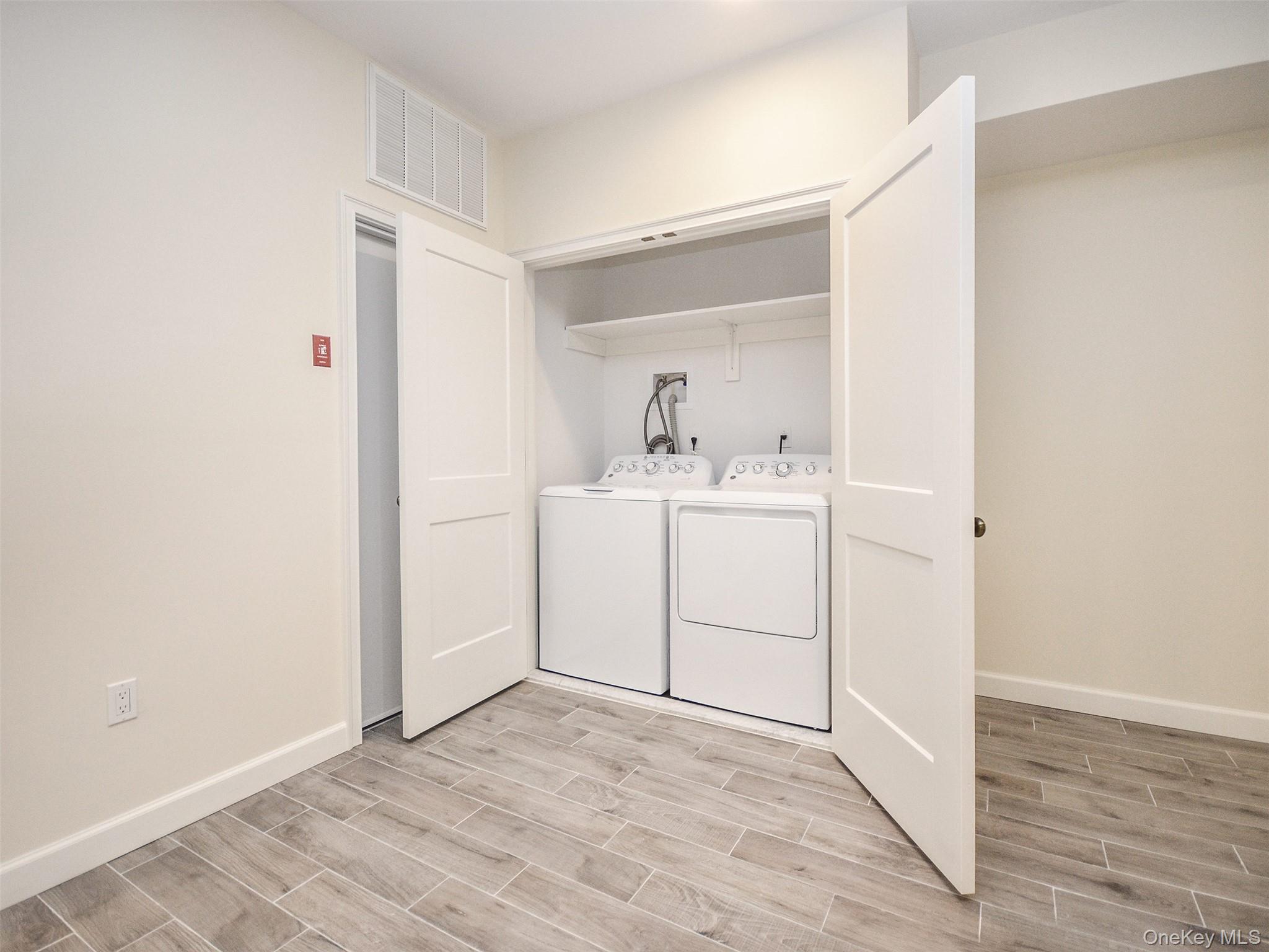 #19 photo, 30 Rear Dunes Lane, पोर्ट वॉशिंगटन Port Washington , NY 11050