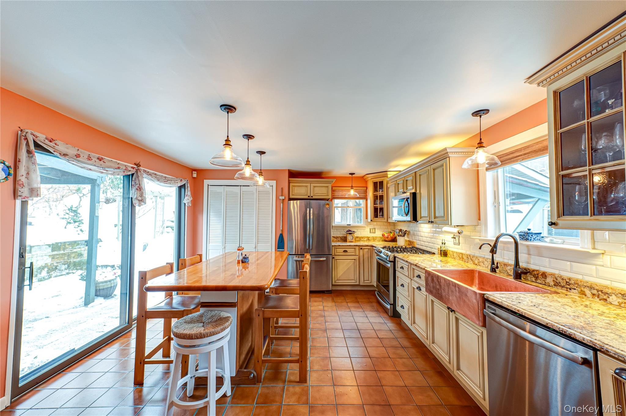 #10 photo, 7 Nicholas Street, 东长岛 Port Jefferson , NY 11777