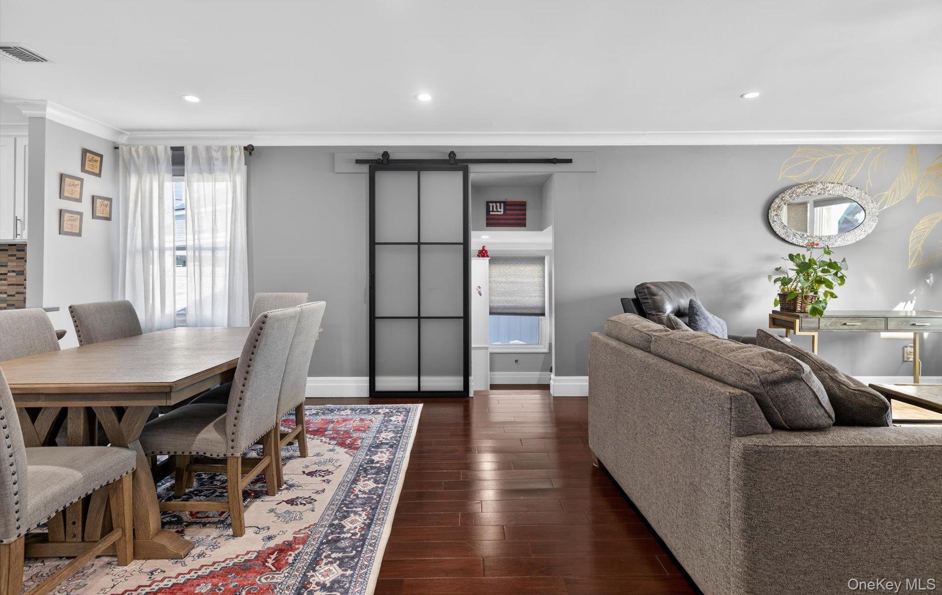 #13 photo, 85 Pengon Circle, East Meadow , NY 11554