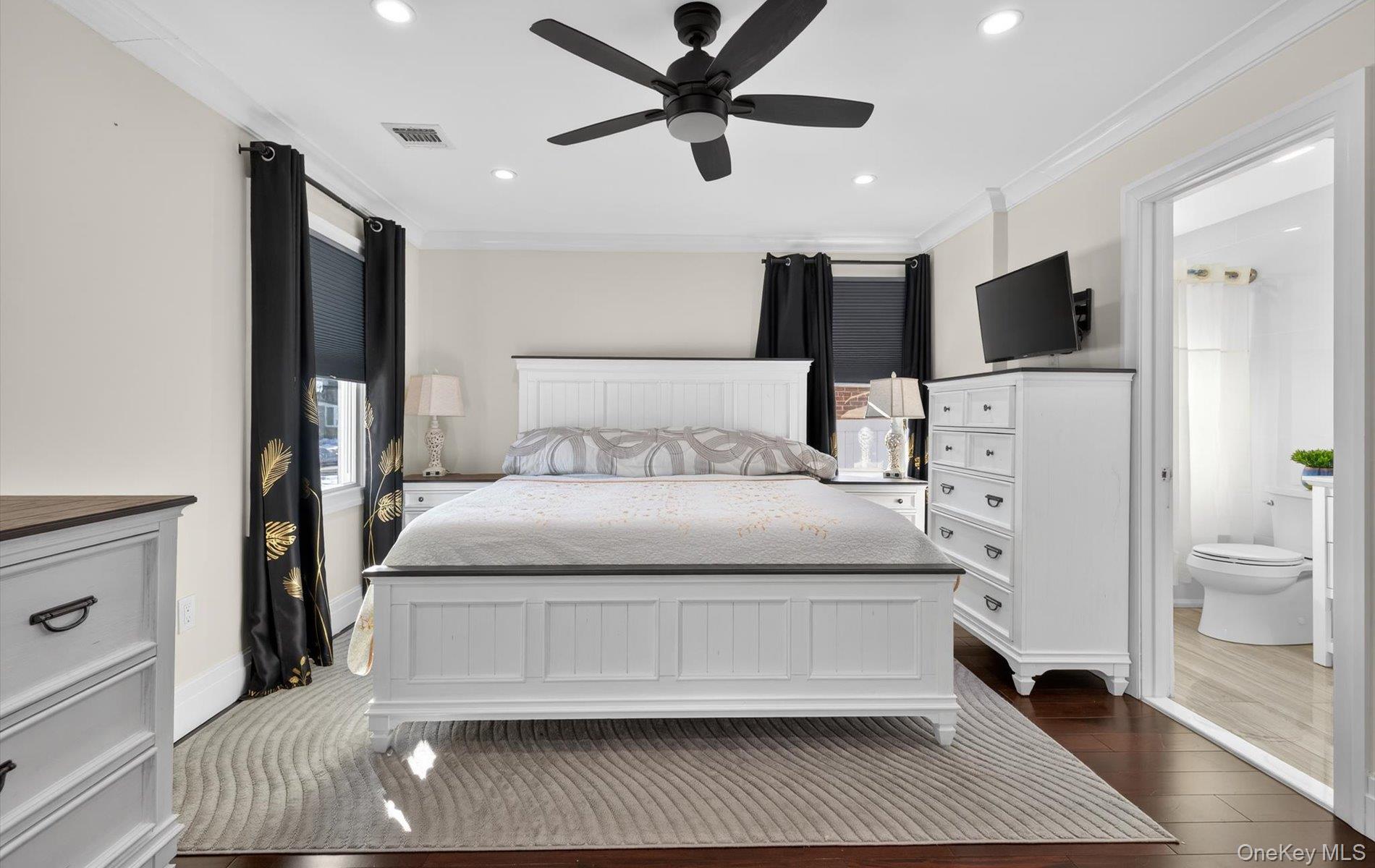 #17 photo, 85 Pengon Circle, East Meadow , NY 11554