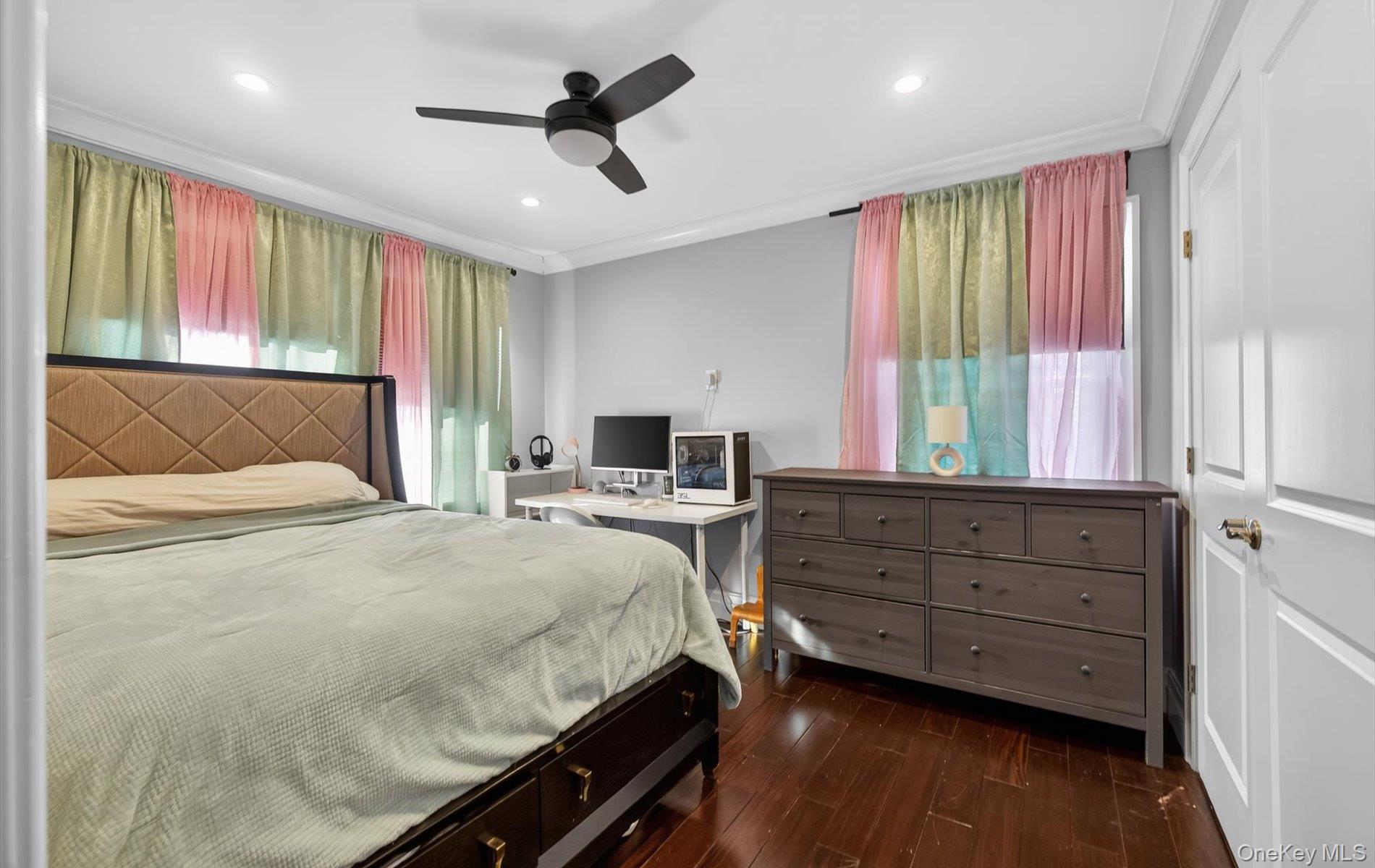 #19 photo, 85 Pengon Circle, East Meadow , NY 11554