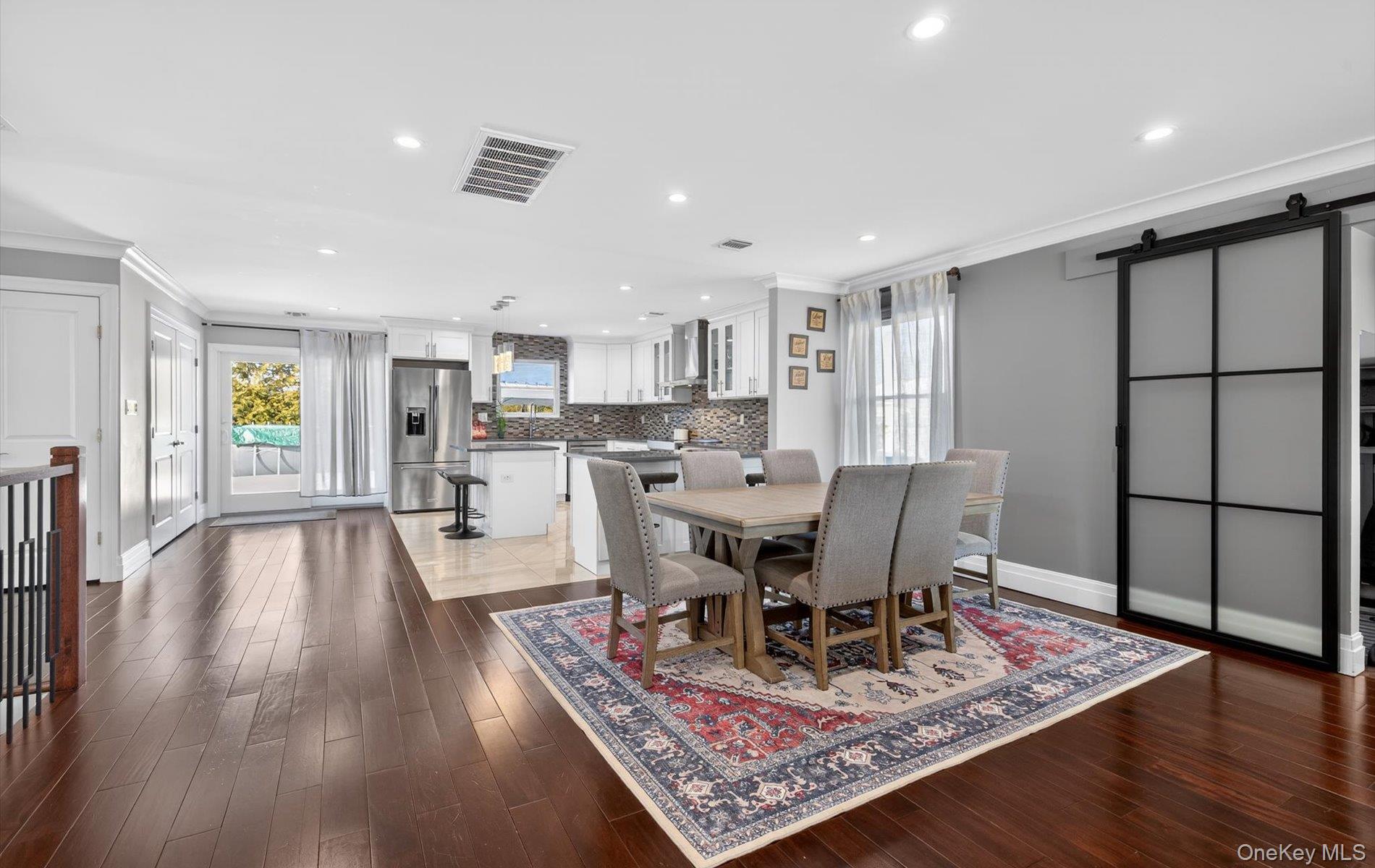 #7 photo, 85 Pengon Circle, East Meadow , NY 11554