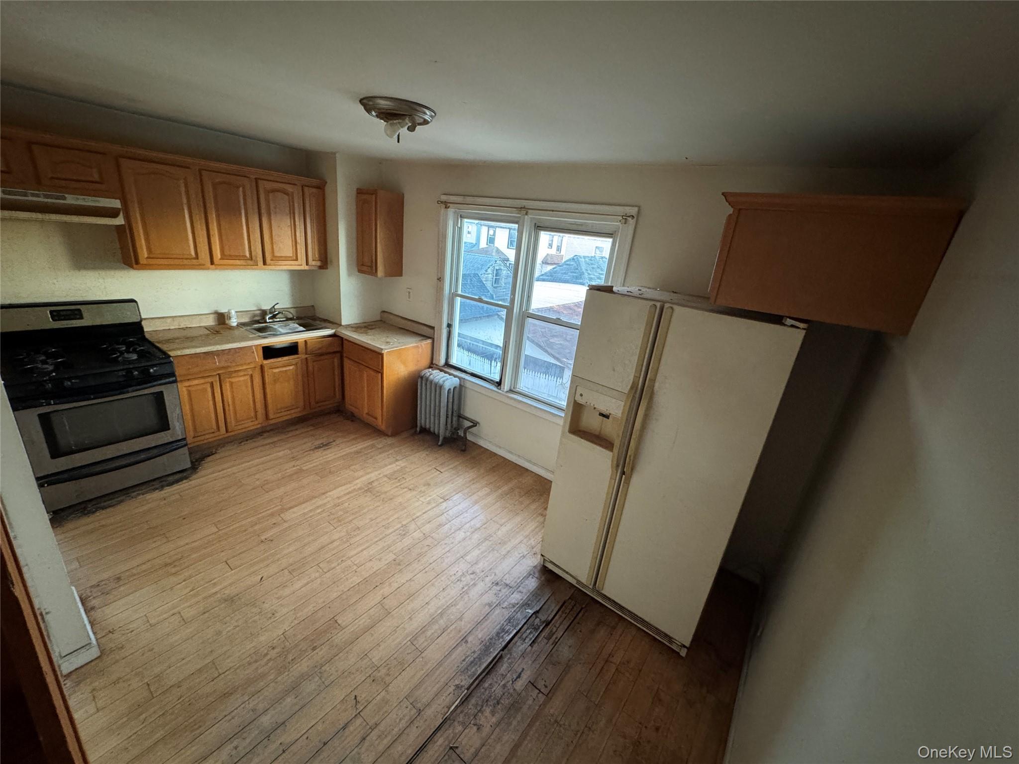 #12 photo, 11547 148th Street, Jamaica , NY 11436