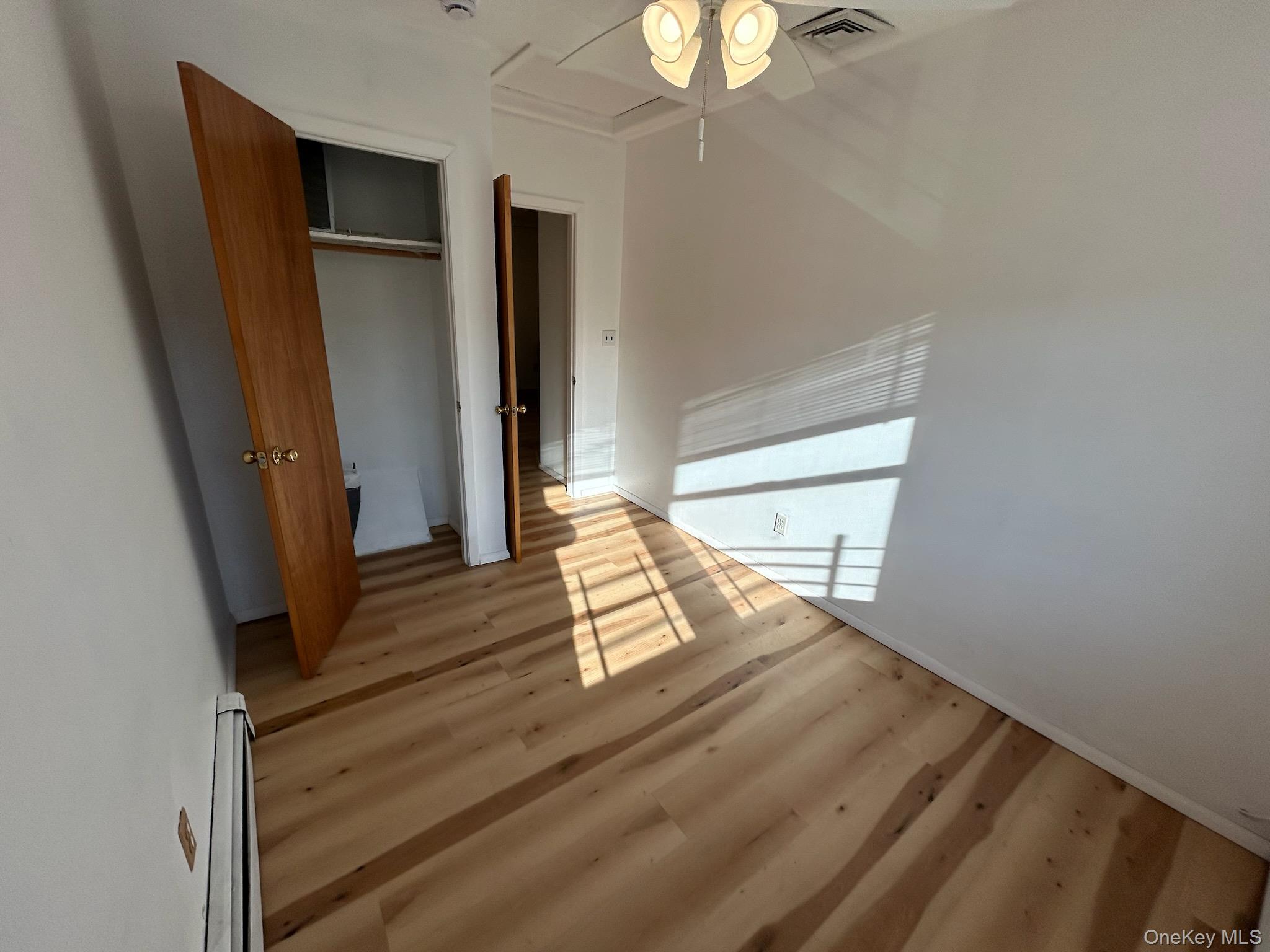 #7 photo, 113-119 Jericho Turnpike, מחוז נסאו Floral Park , NY 11001