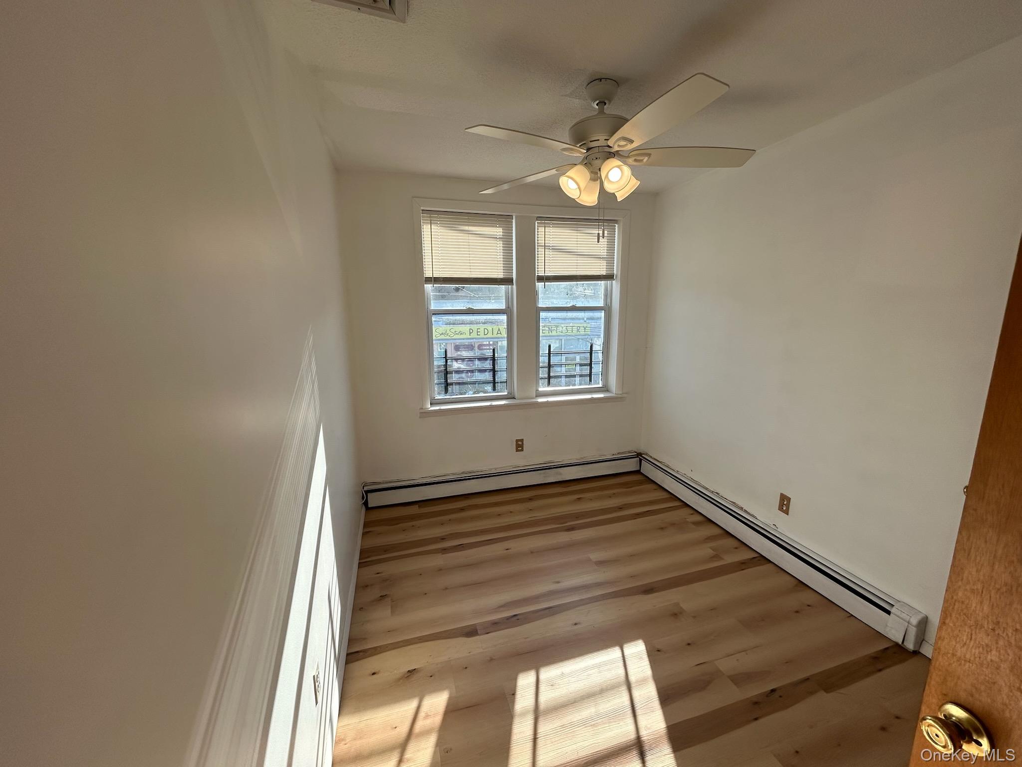 #8 photo, 113-119 Jericho Turnpike, מחוז נסאו Floral Park , NY 11001