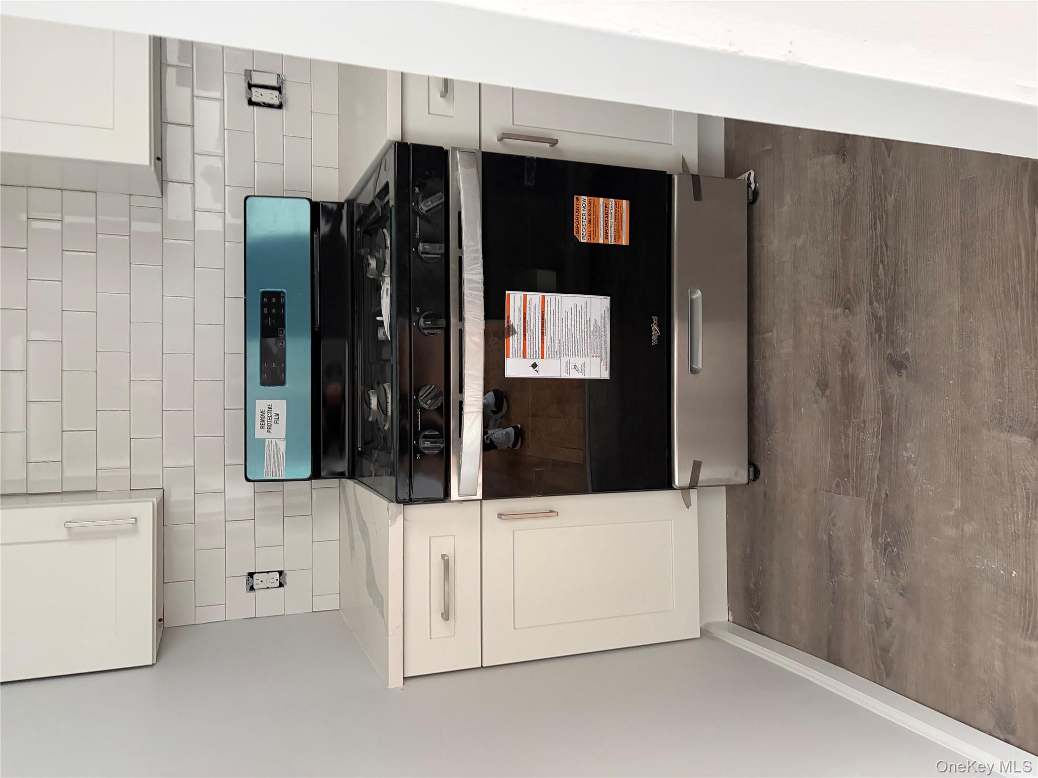 #4 photo, 8 Charles Lane, 紐約州 Pomona , NY 10970