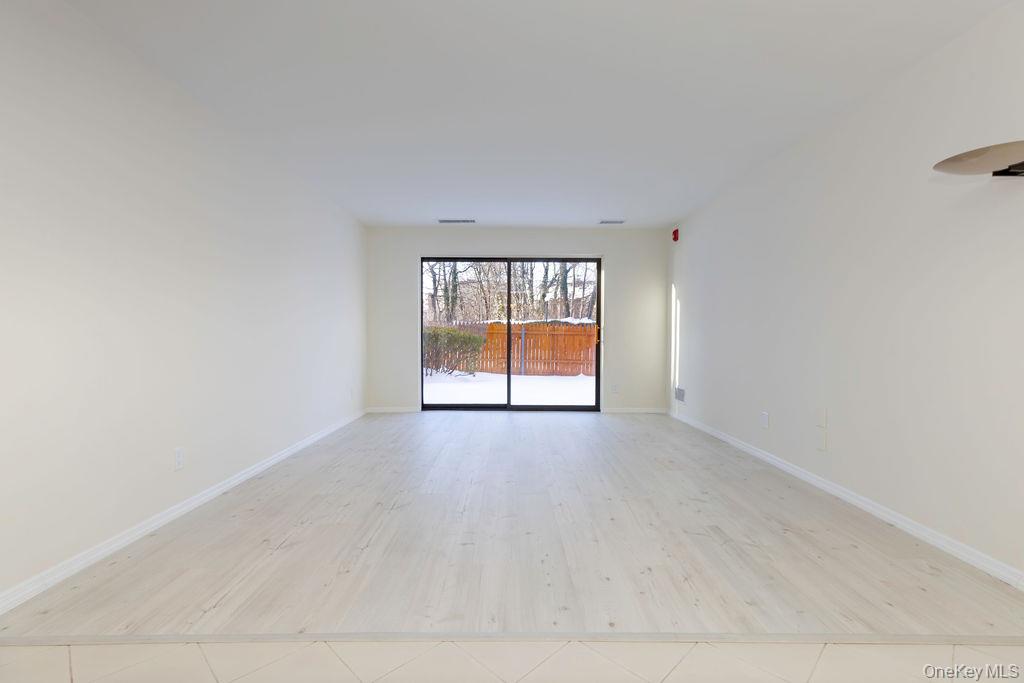 #6 photo, 37 Bronxville Glen Drive, הברונקס Bronxville , NY 10708