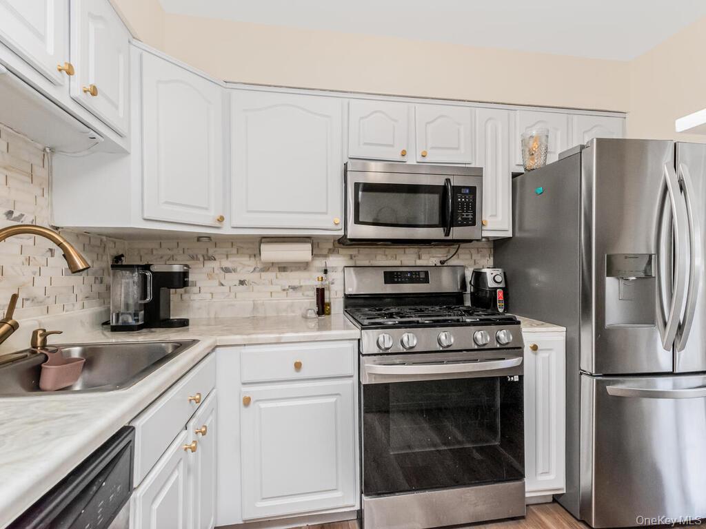 #6 photo, 380 N Broadway, Yonkers , NY 10701