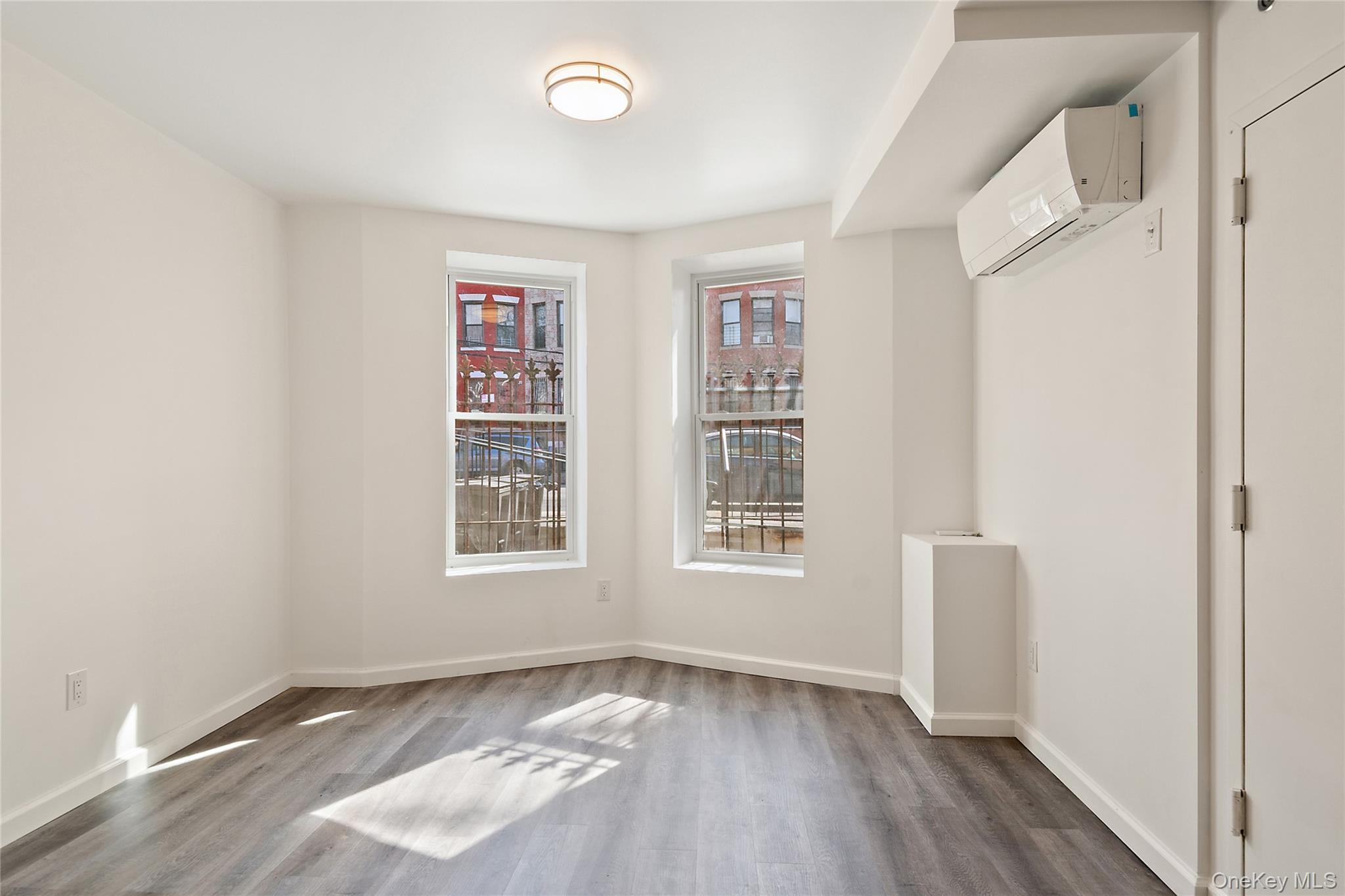 #16 photo, 1047 Morris Avenue, Bronx , NY 10456