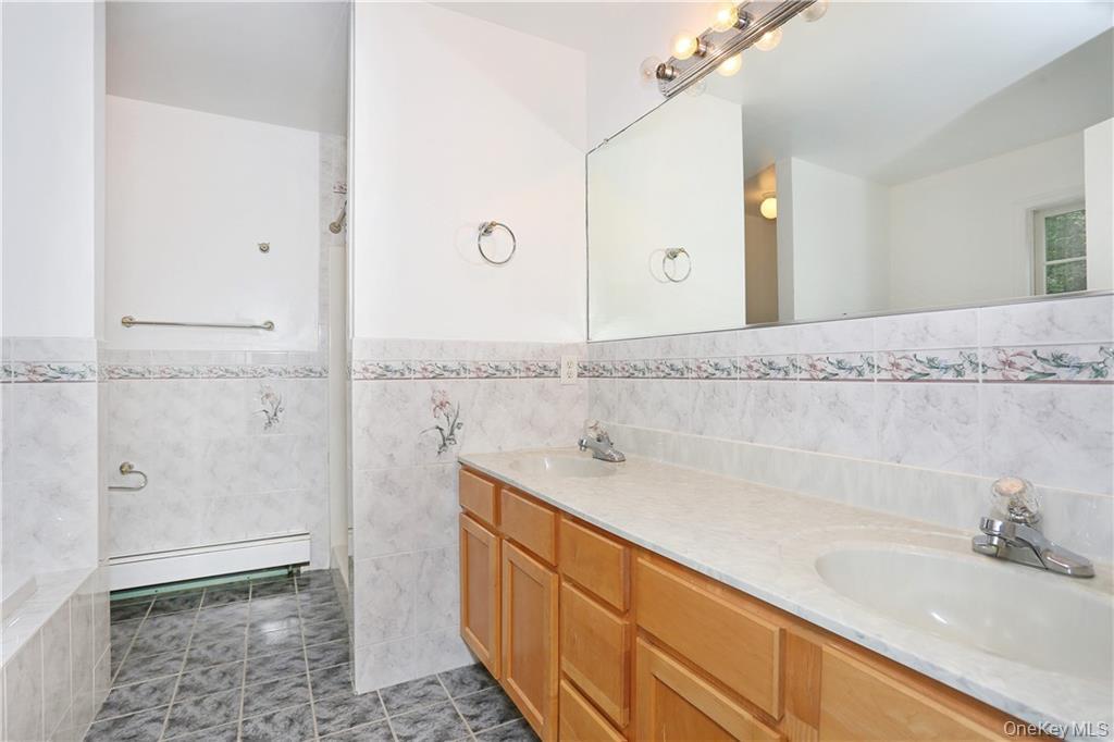 #17 photo, 80 Old Quaker Hill Road, 紐約州 Monroe , NY 10950