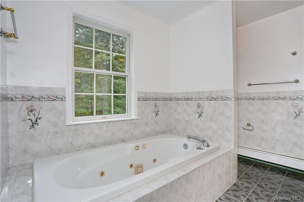 #18 photo, 80 Old Quaker Hill Road, 紐約州 Monroe , NY 10950