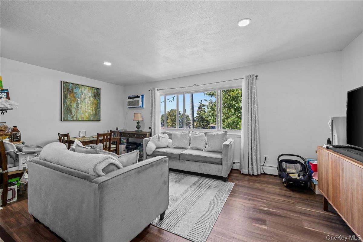 #8 photo, 106 Bolton Avenue, Bronx , NY 10473