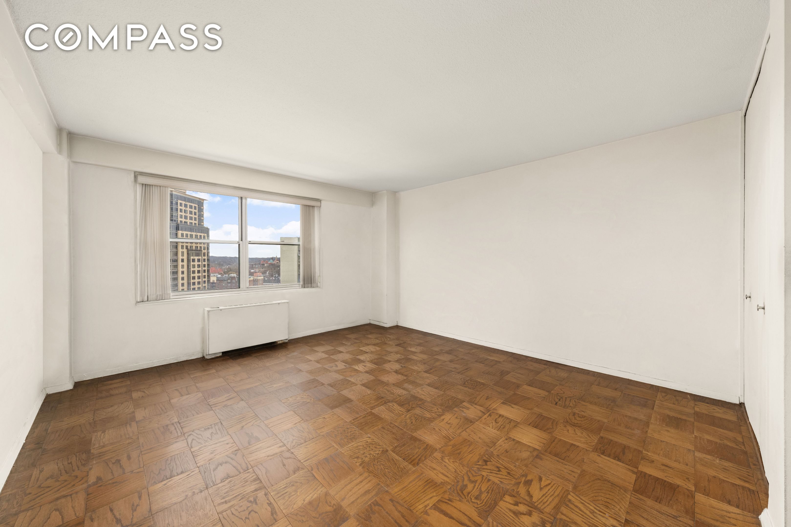 #3 photo, 70-31 108th Street, Куинс ‖ Forest Hills , NY 11375