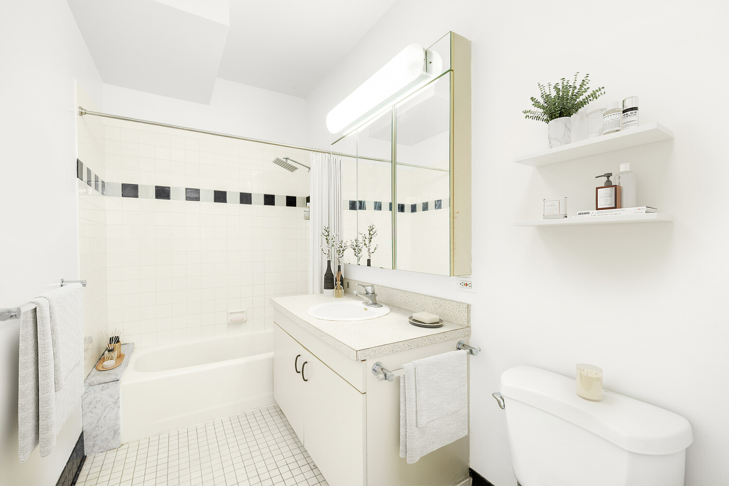 #6 photo, 111 W 67TH Street, Манхэттен ‖ Lincoln Square , NY 10023