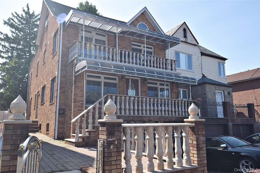 #2 photo, 83-42 159th Street, जमैका Jamaica Hills , NY 11432