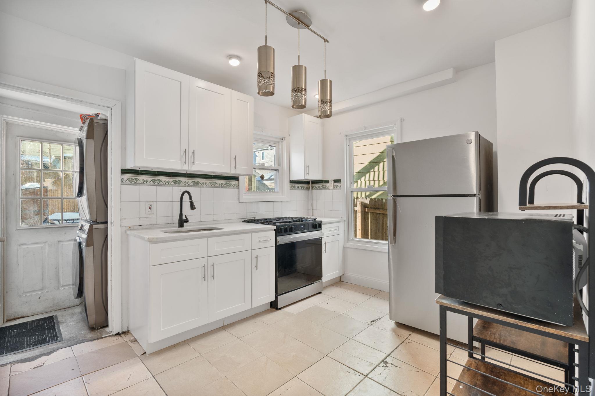 #13 photo, 9022 82nd Road, Glendale , NY 11385