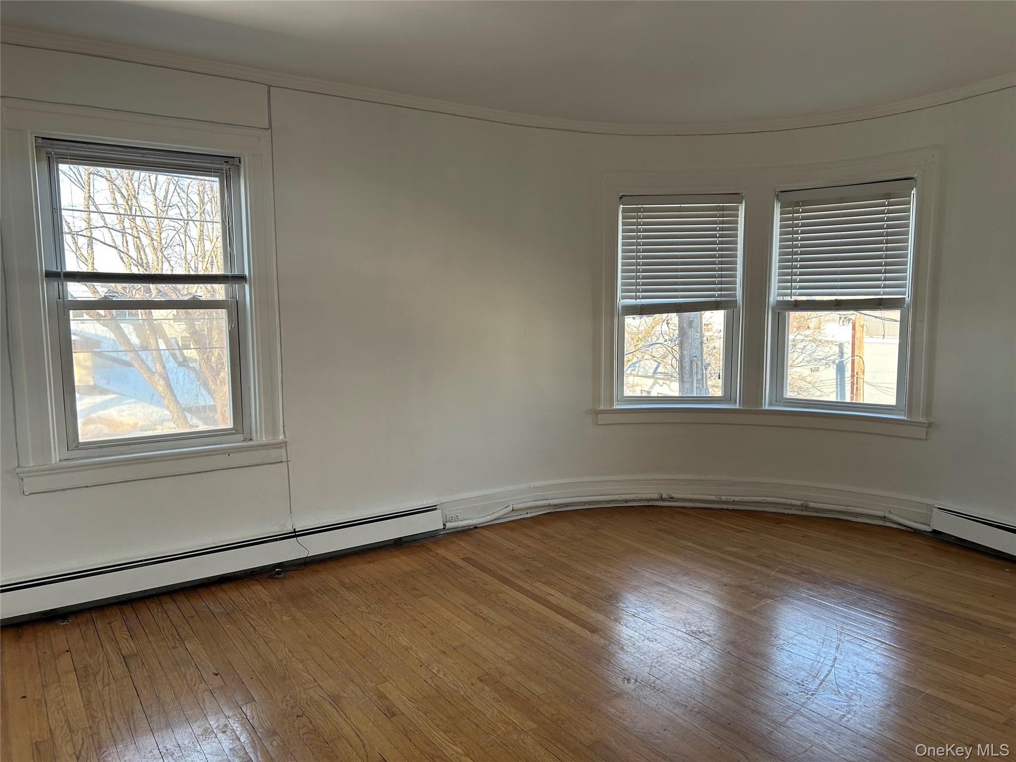 #7 photo, 126 Deer Park Avenue, Babylon , NY 11702