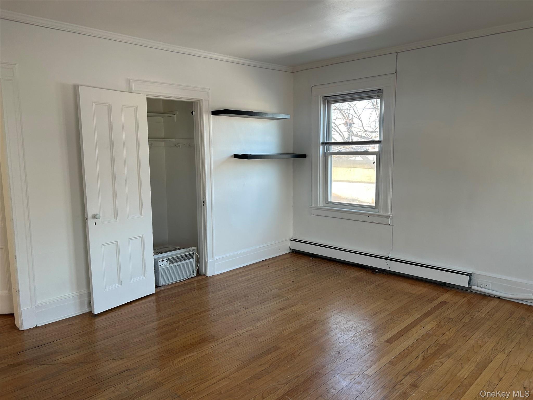 #8 photo, 126 Deer Park Avenue, Babylon , NY 11702