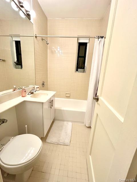 #8 photo, 3421 78th Street, Jackson Heights , NY 11372