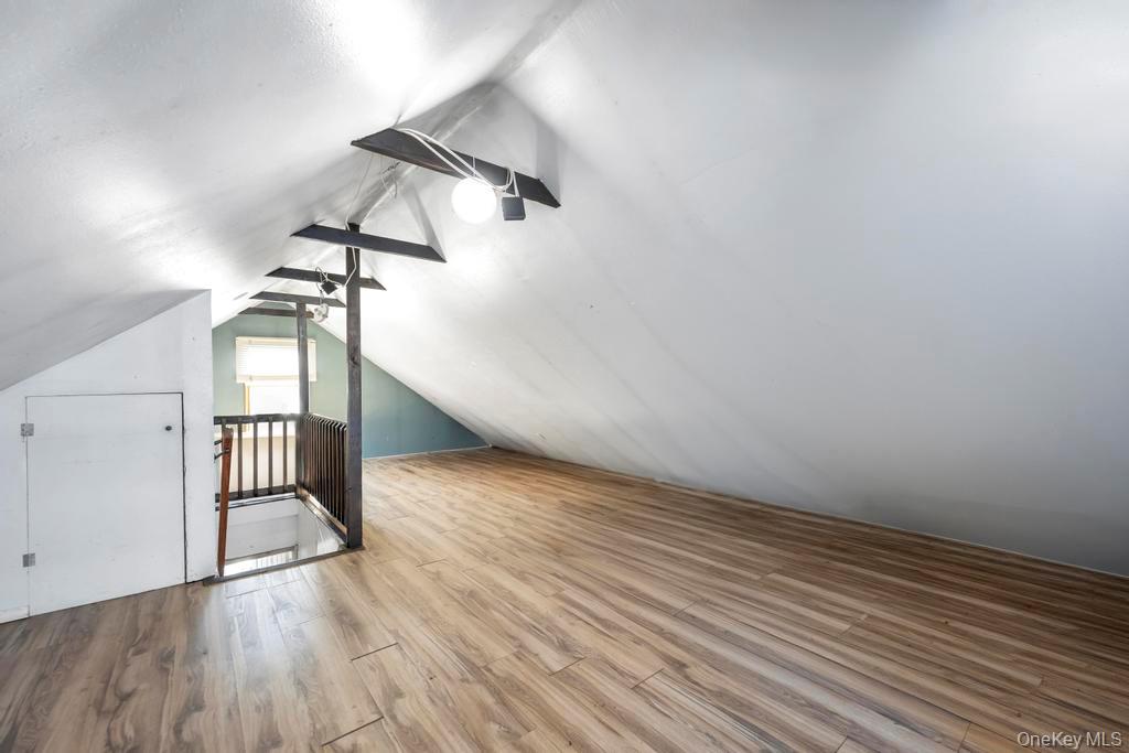 #20 photo, 1333 5th Avenue, Bay Shore , NY 11706