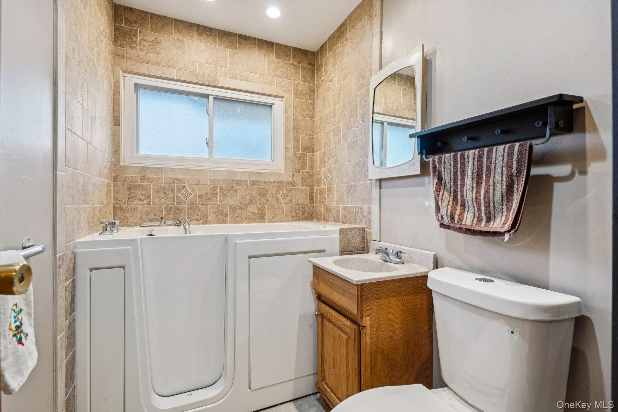 #19 photo, 56 Jester Lane, Levittown , NY 11756