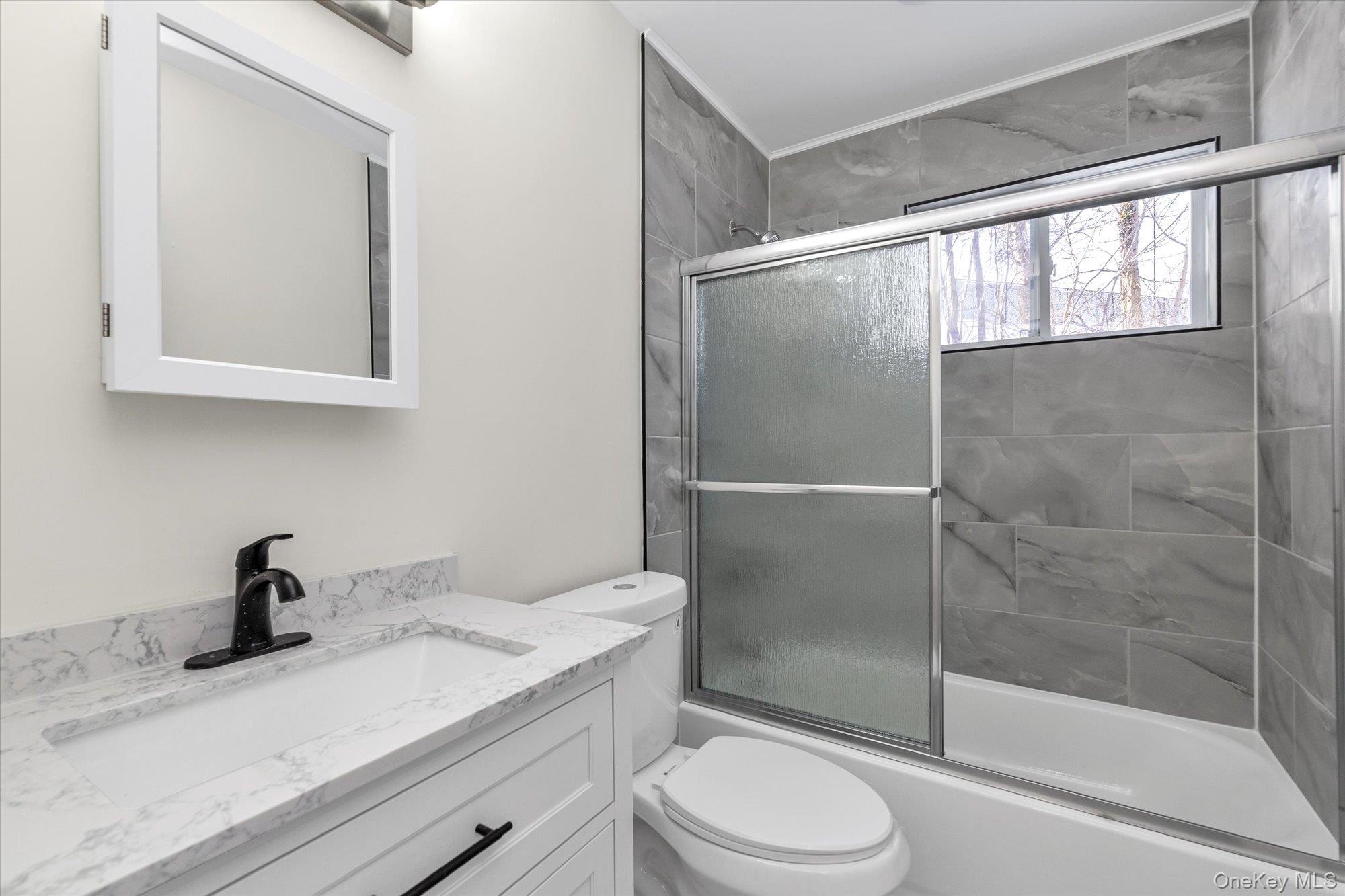 #6 photo, 153 Vernon Valley Road, East Northport , NY 11731