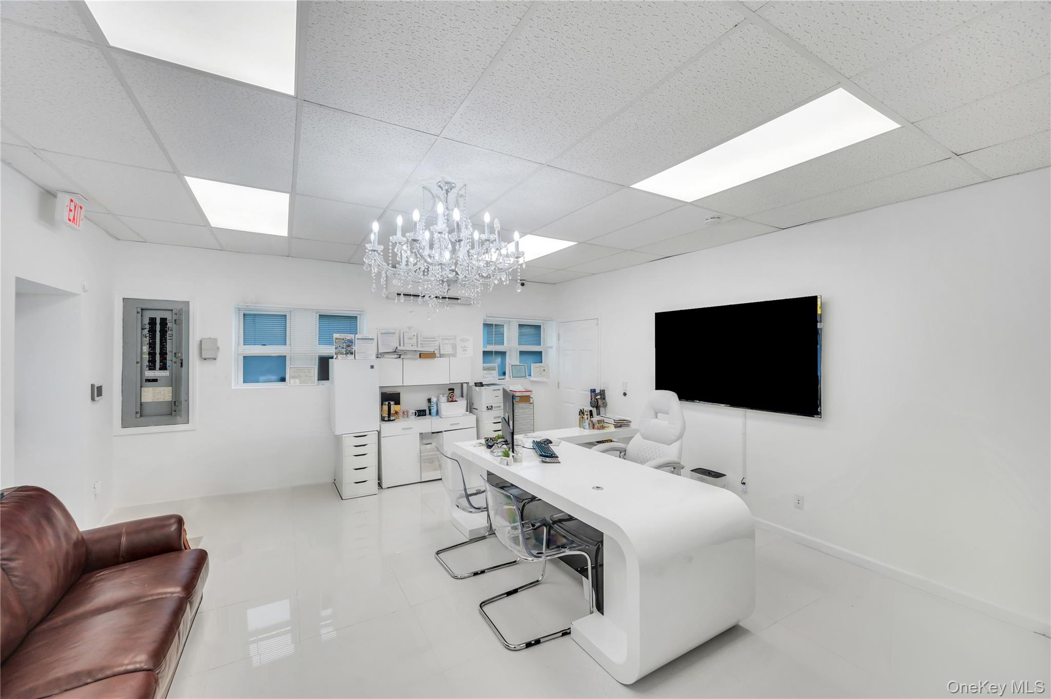 #6 photo, 424 S Broadway, Hicksville , NY 11801