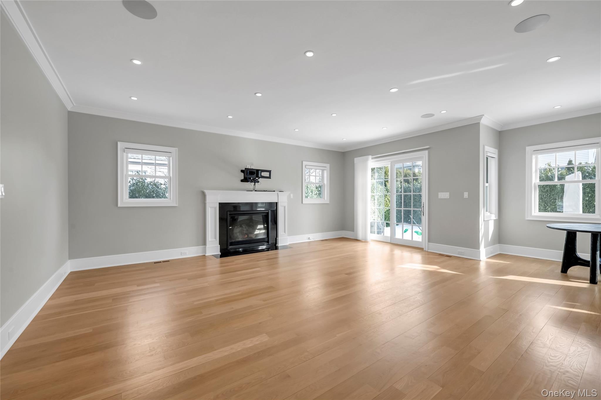 #10 photo, 36 Fenimore Avenue, Garden City , NY 11530