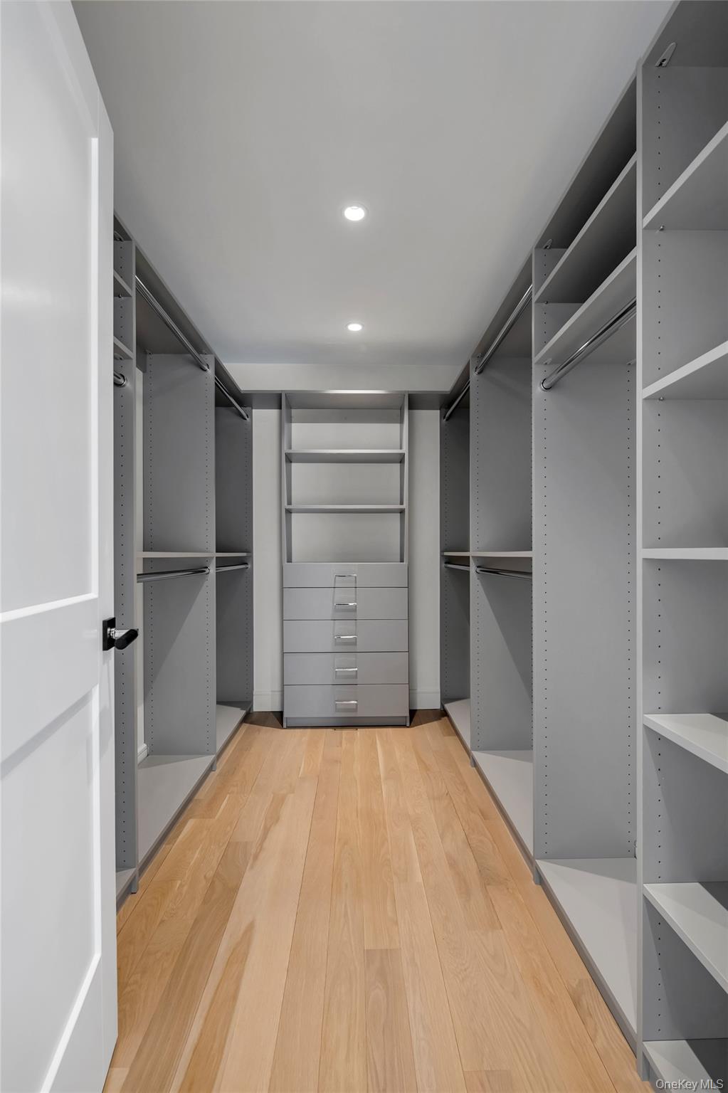 #15 photo, 36 Fenimore Avenue, Garden City , NY 11530