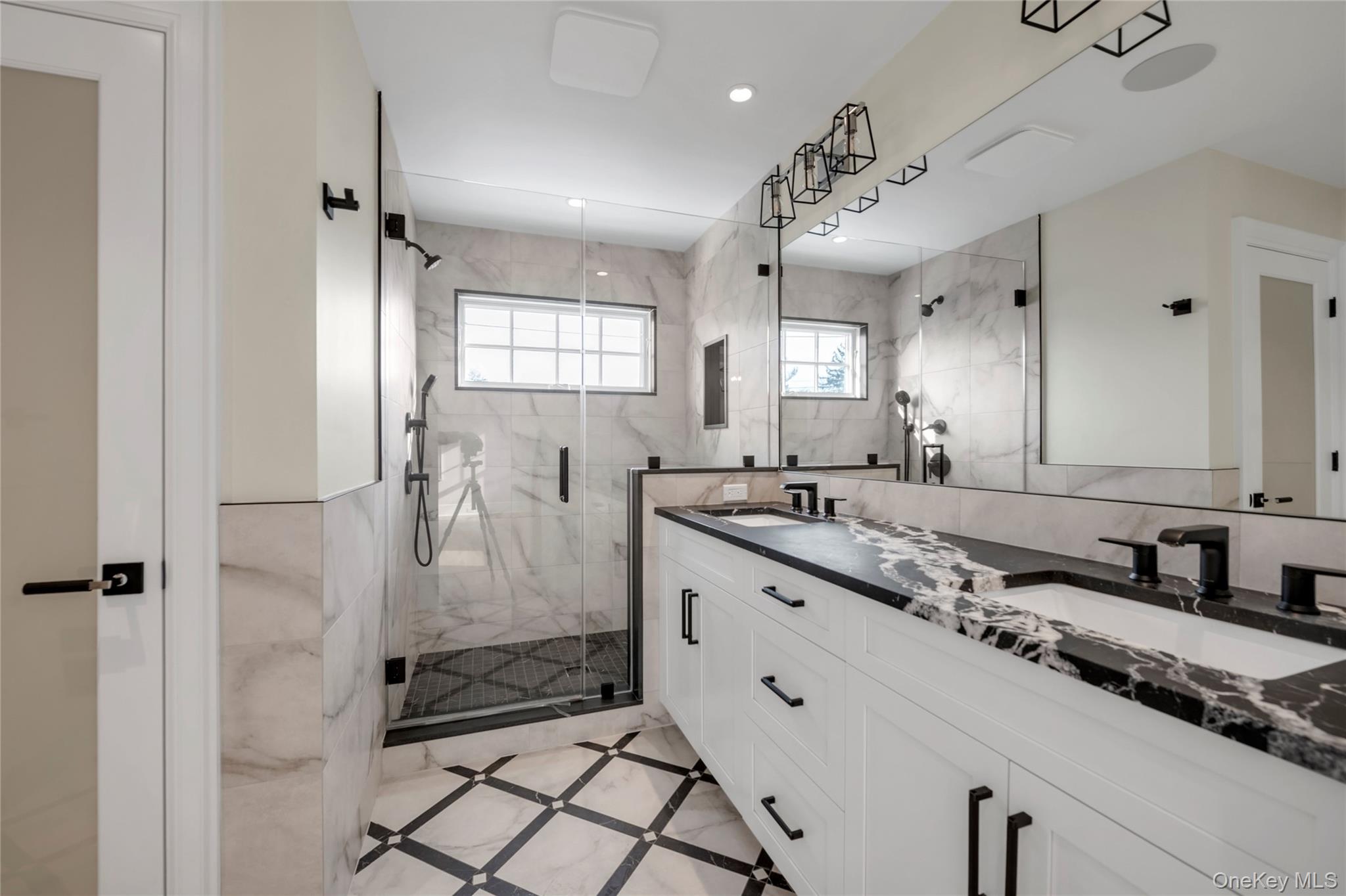 #16 photo, 36 Fenimore Avenue, Garden City , NY 11530