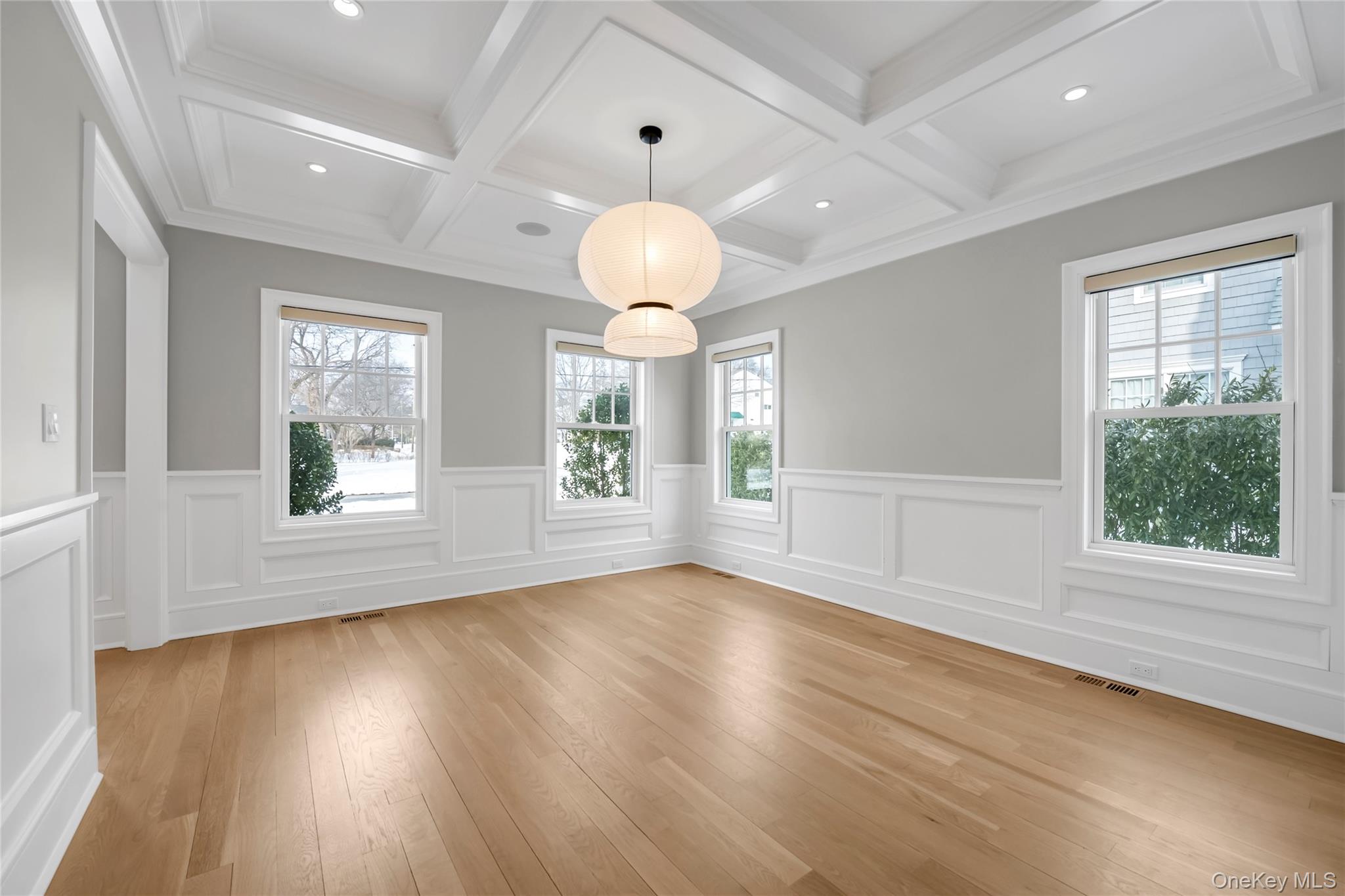 #3 photo, 36 Fenimore Avenue, Garden City , NY 11530