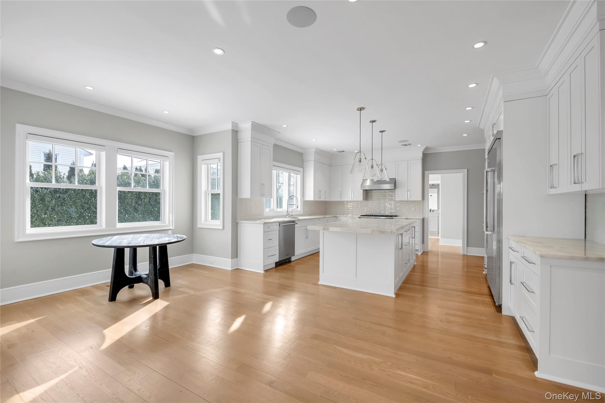 #8 photo, 36 Fenimore Avenue, Garden City , NY 11530