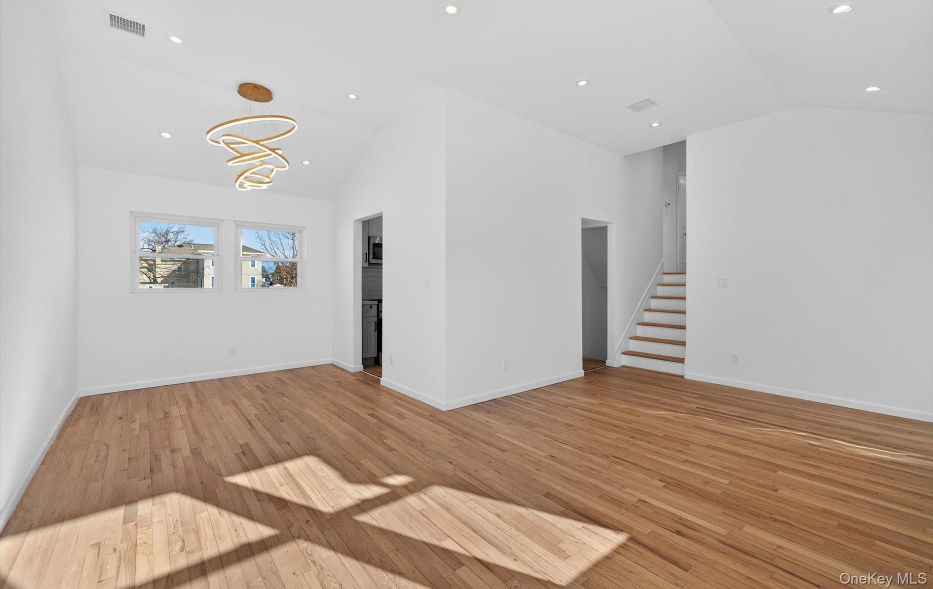 #10 photo, 2675 Anthony Avenue, Bellmore , NY 11710