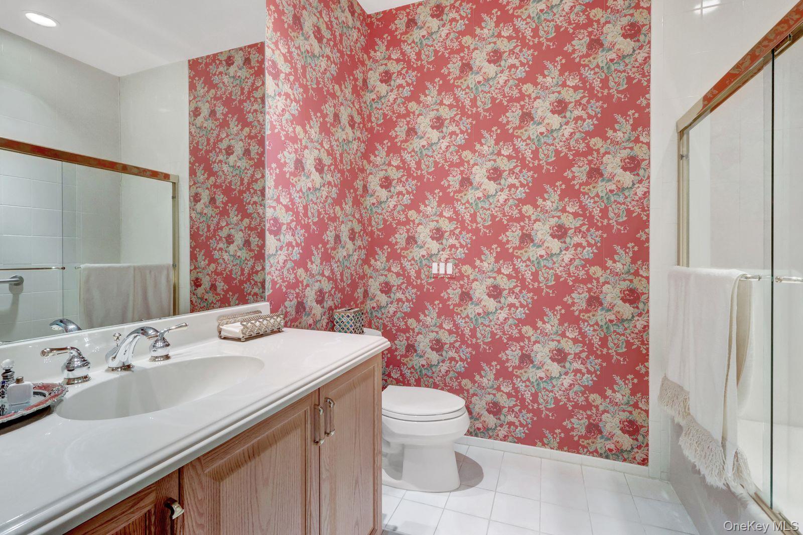 #17 photo, 202 Carriage Lane, नासाउ काउंटी Plainview , NY 11803