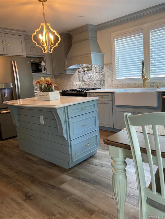 #2 photo, 286 Beachview Street, Copiague , NY 11726