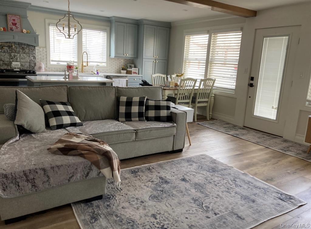 #3 photo, 286 Beachview Street, Copiague , NY 11726