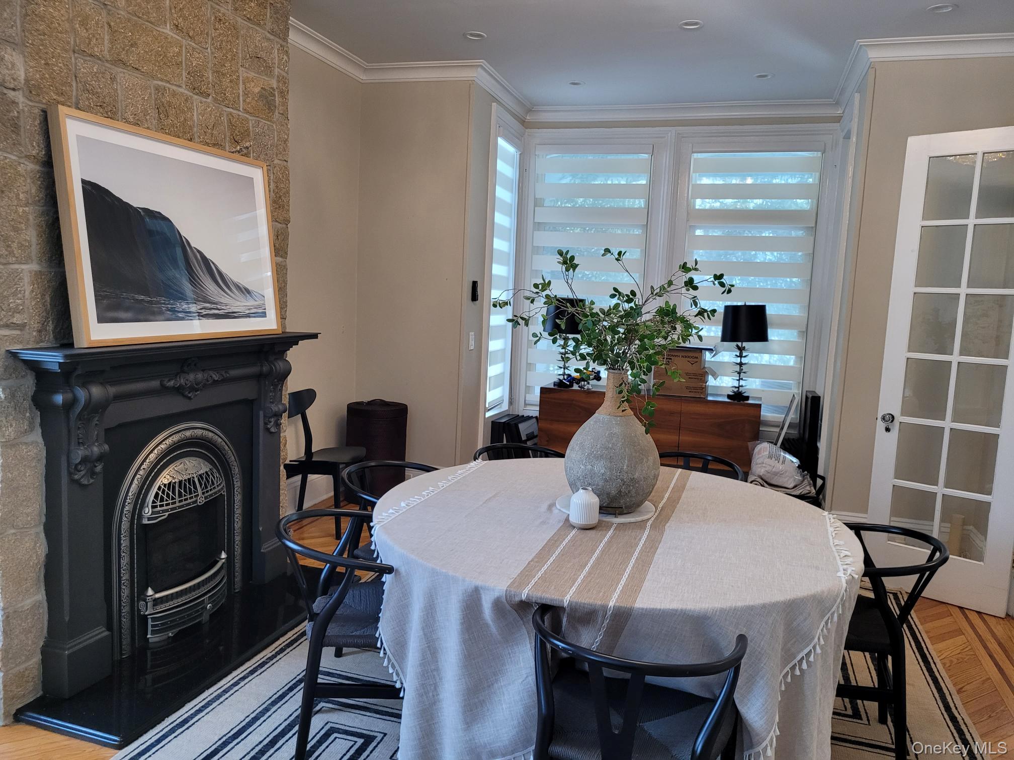 #13 photo, 41 Hilton Avenue, Garden City , NY 11530