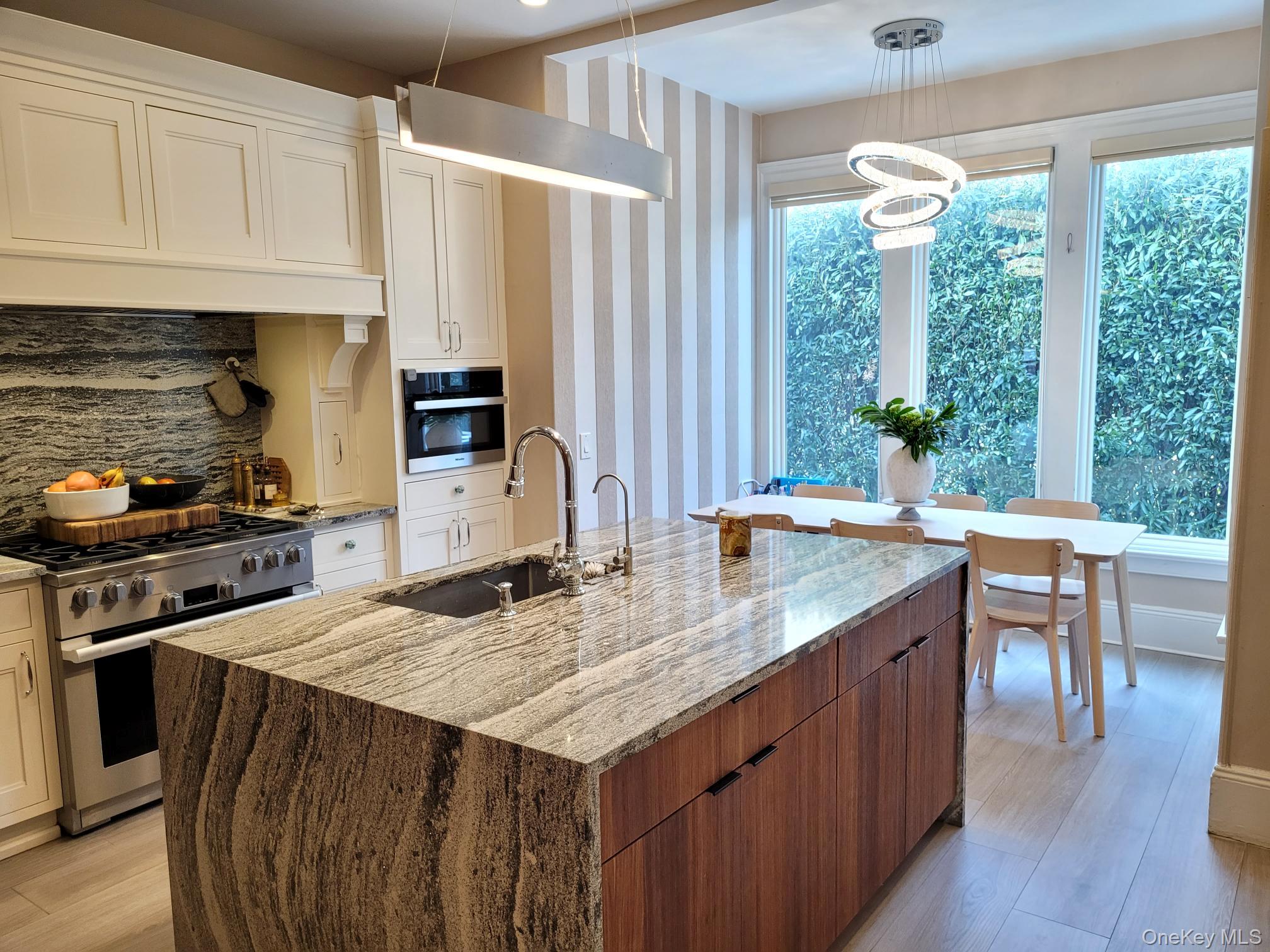 #9 photo, 41 Hilton Avenue, Garden City , NY 11530