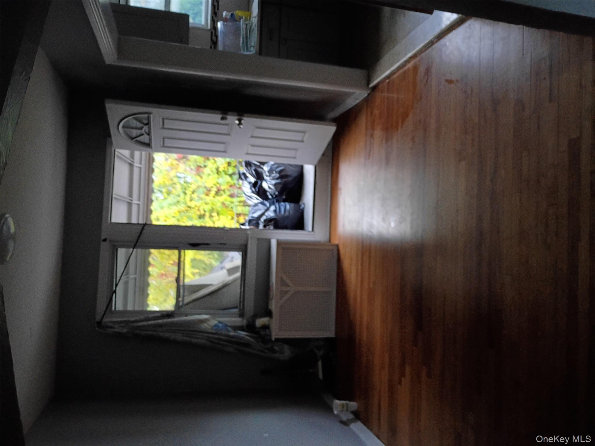 #5 photo, 11540 227th Street, קווינס Cambria Heights , NY 11411