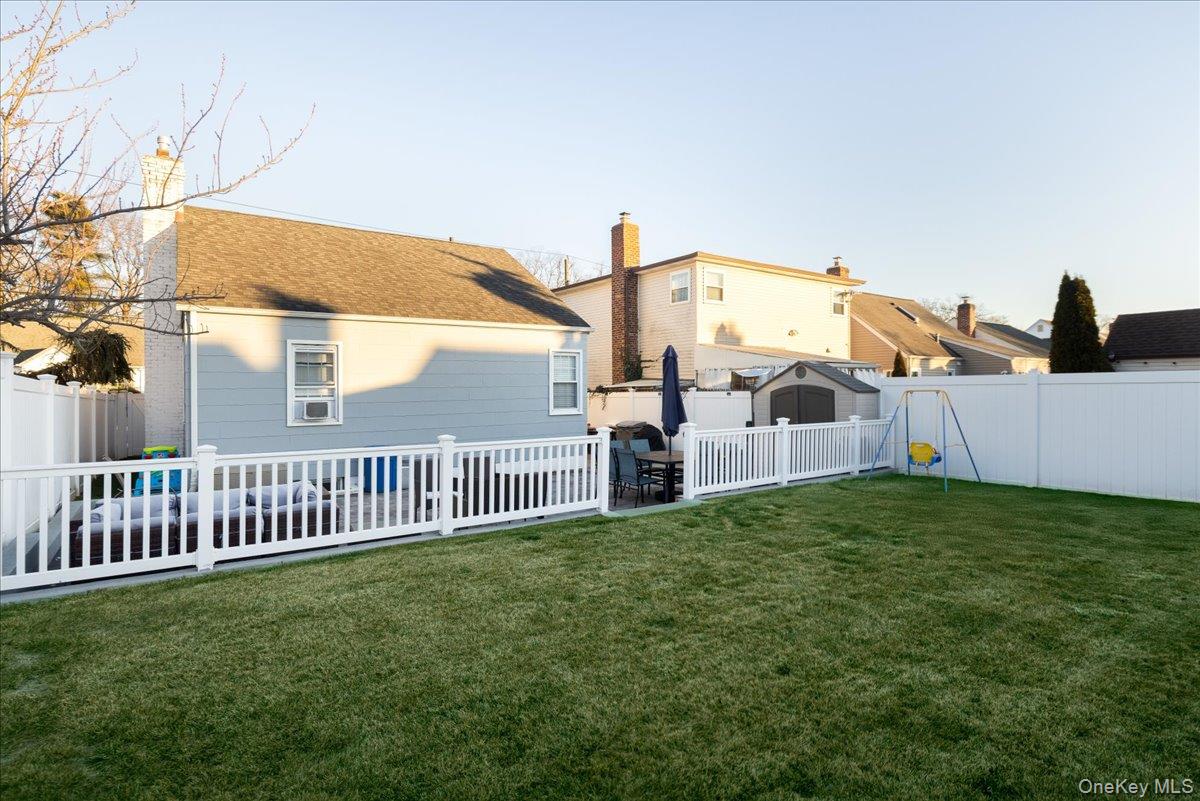 #16 photo, 238 Jefferson Street, Franklin Square , NY 11010