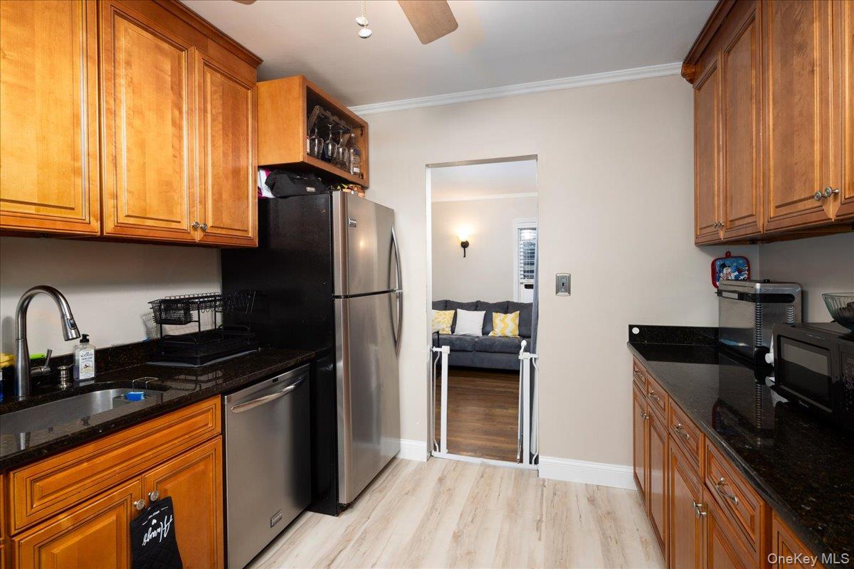 #6 photo, 238 Jefferson Street, Franklin Square , NY 11010