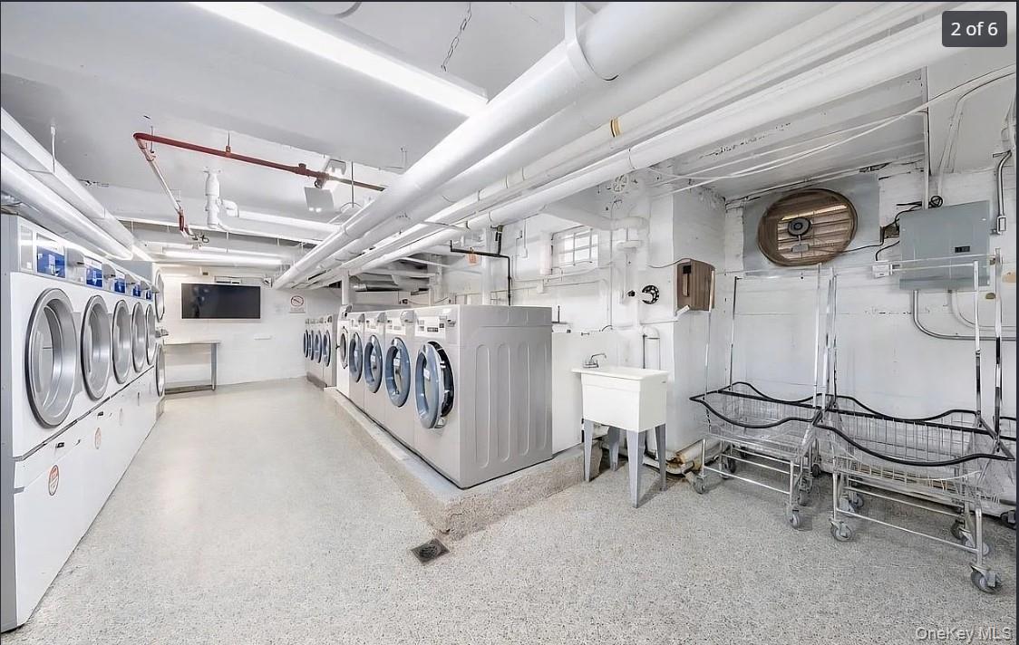 #2 photo, 84-49 168th St, Jamaica Estates , NY 11432