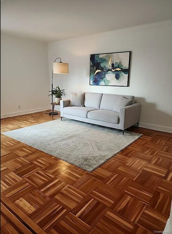 #4 photo, 84-49 168th St, Jamaica Estates , NY 11432