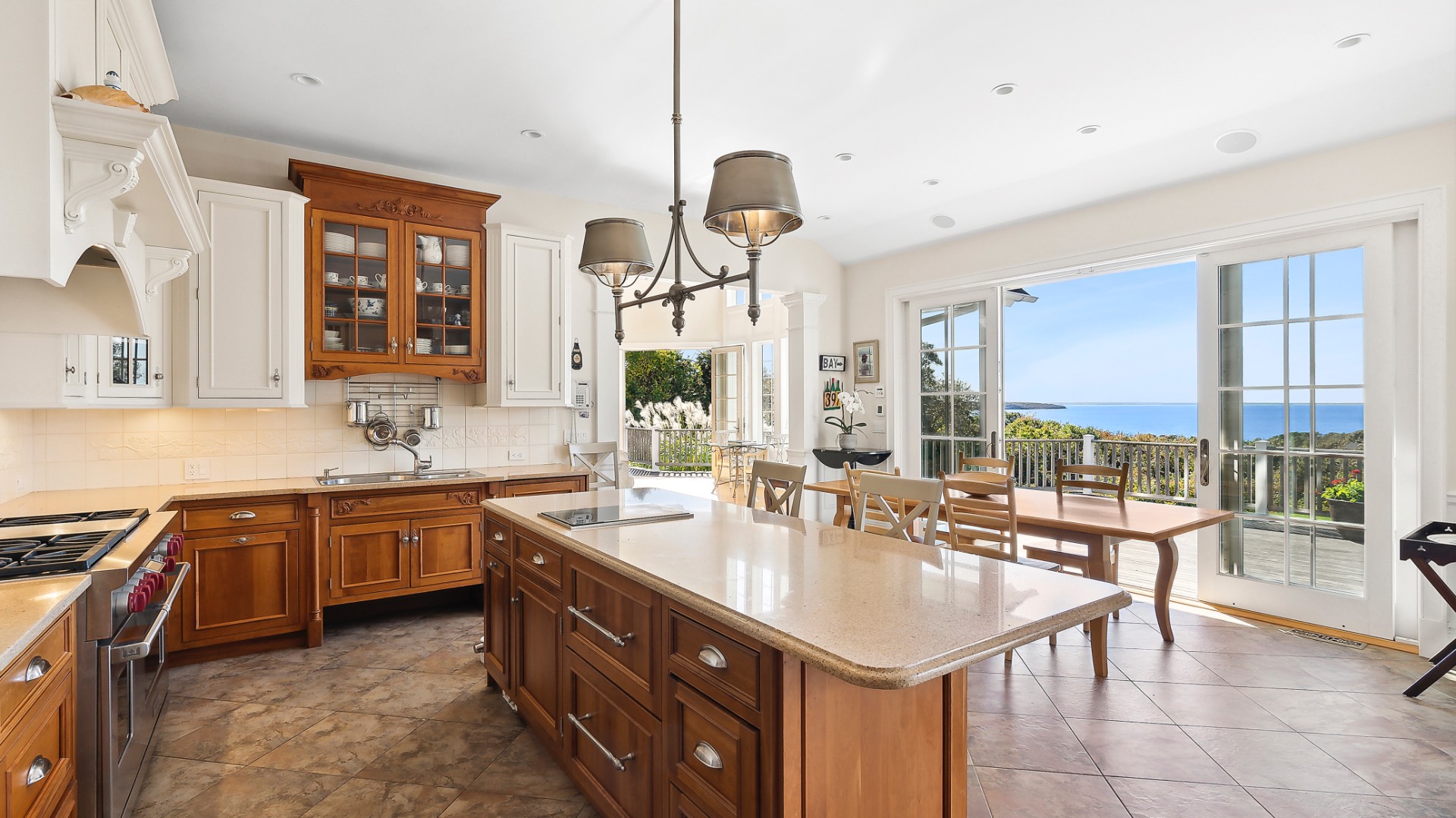 #14 photo, 16 Wills Point Road, מחוז סאפוק Montauk , NY 11954