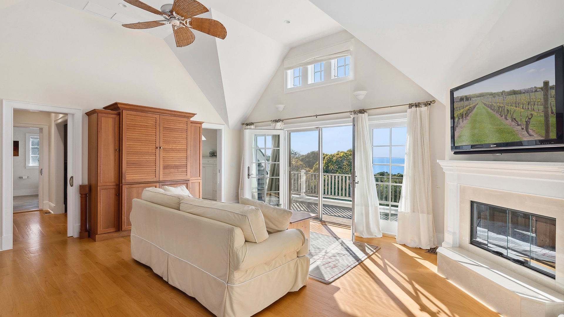 #20 photo, 16 Wills Point Road, מחוז סאפוק Montauk , NY 11954