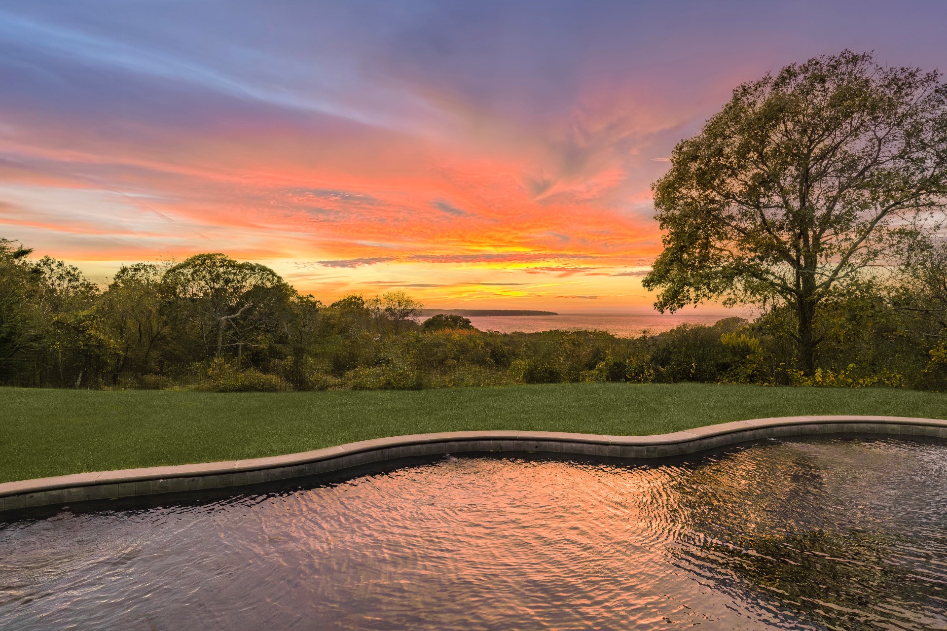 #33 photo, 16 & 18 Wills Point Road, מחוז סאפוק Montauk , NY 11954