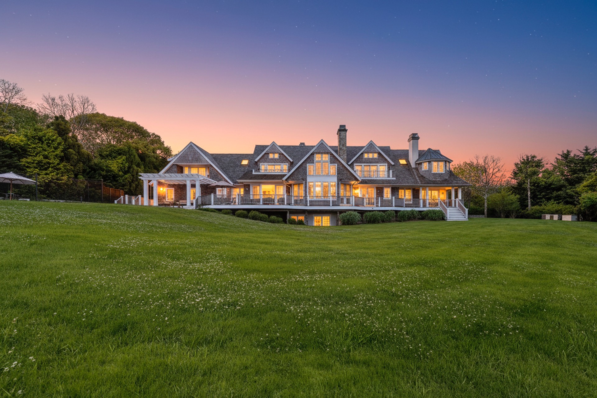 #35 photo, 16 & 18 Wills Point Road, מחוז סאפוק Montauk , NY 11954