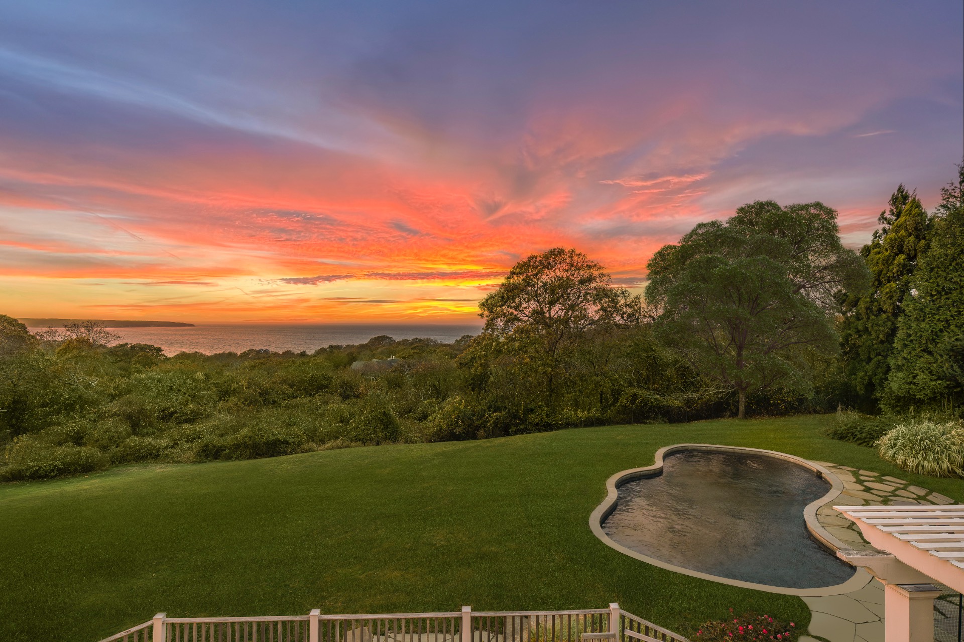 #40 photo, 16 & 18 Wills Point Road, מחוז סאפוק Montauk , NY 11954