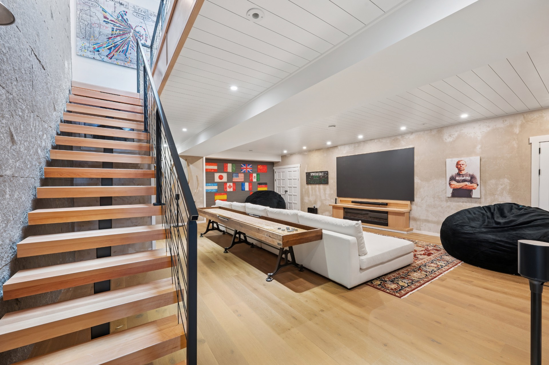 #20 photo, 113 S EDGEMERE ST, Саффолк ‖ Montauk , NY 11954